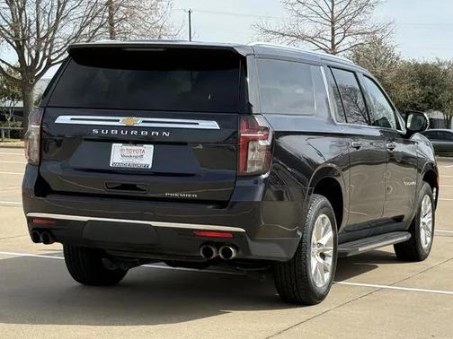2023 Chevrolet Suburban Premier
