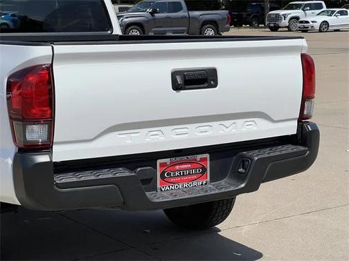 2022 Toyota Tacoma SR