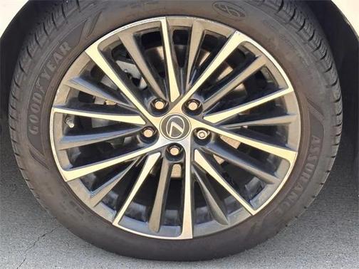 2022 Lexus ES 350 Base