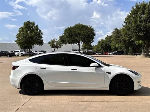 2022 Tesla Model 3 Standard Range