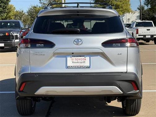 2026 Toyota Corolla Cross LE