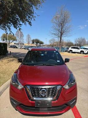 2020 Nissan Kicks SR