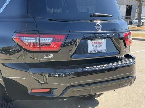 2021 Nissan Armada SL 2WD