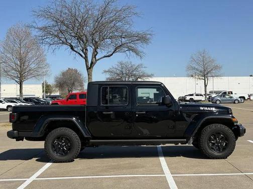 2023 Jeep Gladiator Willys 4x4