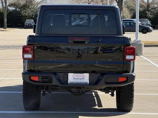 2023 Jeep Gladiator Willys 4x4