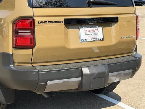 2026 Toyota Land Cruiser Base