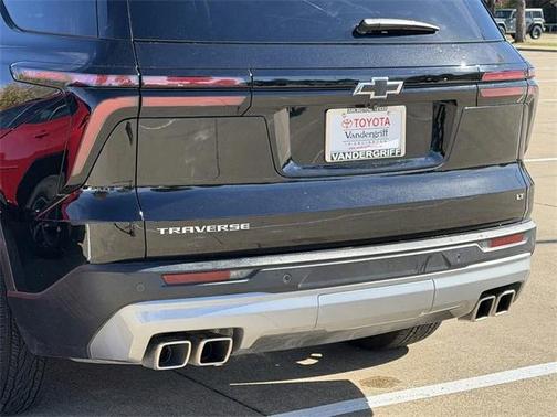 2024 Chevrolet Traverse LT