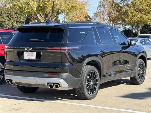 2024 Chevrolet Traverse LT