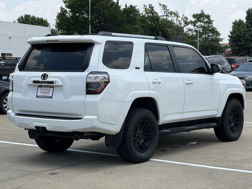 Ice Cap 2024 Toyota 4Runner SR5 Premium