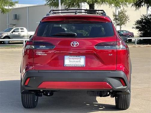 2026 Toyota Corolla Cross LE
