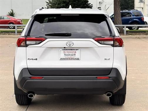 2024 Toyota RAV4 XLE