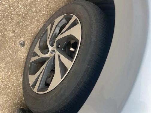 2022 Subaru Legacy Premium