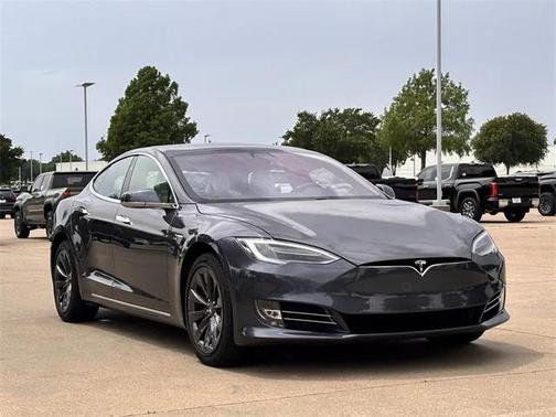 2020 Tesla Model S Performance