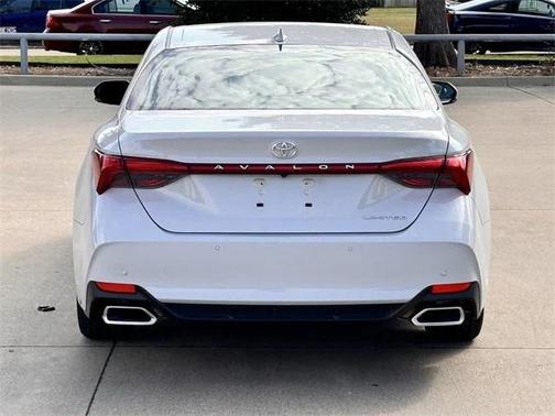 2022 Toyota Avalon Limited