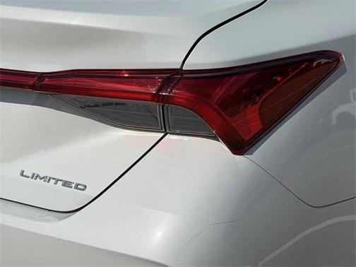 2022 Toyota Avalon Limited