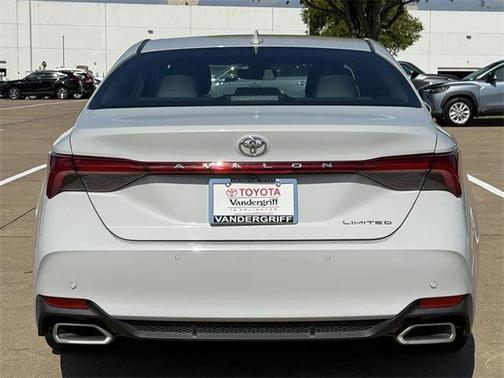 2022 Toyota Avalon Limited