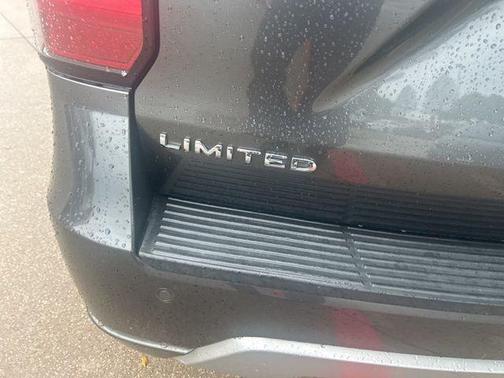 Magnetic Metallic 2021 Ford Expedition Limited