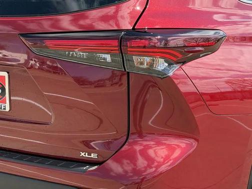 2025 Toyota Highlander XLE