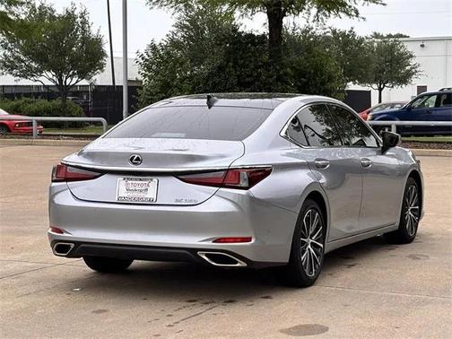 2025 Lexus ES 350 Base