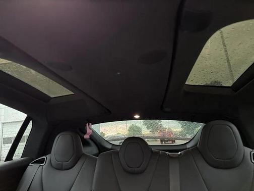 2022 Tesla Model X Dual Motor All-Wheel Drive