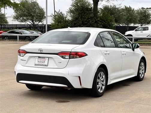 2022 Toyota Corolla LE