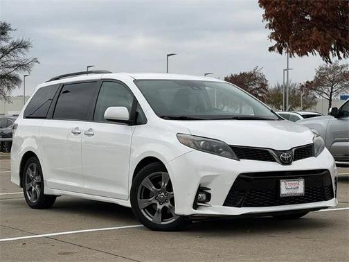 2018 Toyota Sienna SE