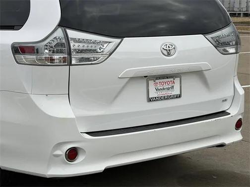 2018 Toyota Sienna SE