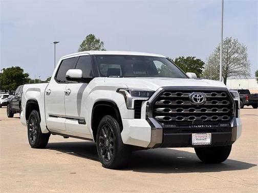 2024 Toyota Tundra Hybrid Platinum