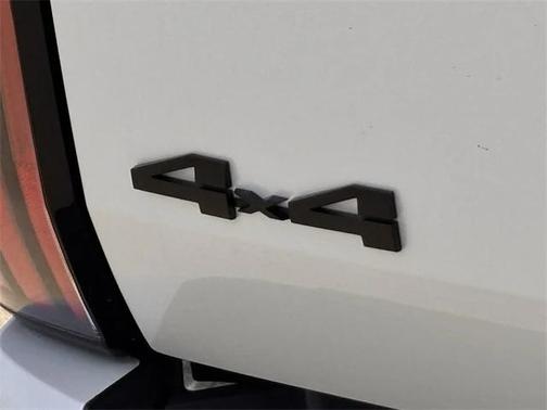 2024 Toyota Tundra Hybrid Platinum