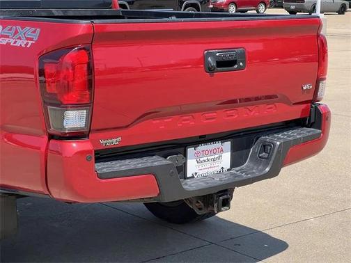 2018 Toyota Tacoma TRD Sport