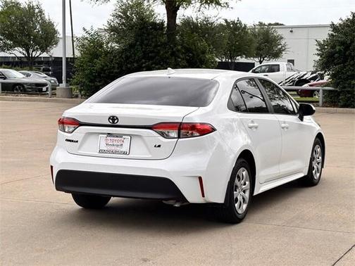 2025 Toyota Corolla LE
