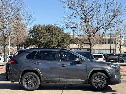 2023 Toyota RAV4 Hybrid XLE Premium