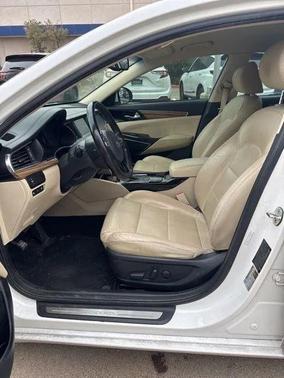 2018 Kia Cadenza Premium