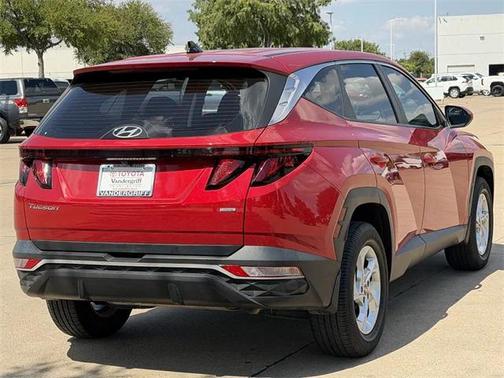 2023 Hyundai TUCSON SE