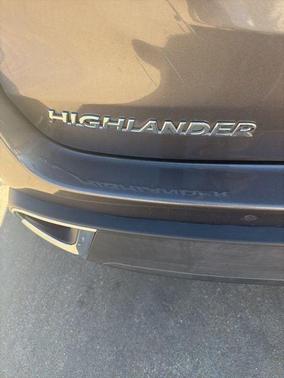 2019 Toyota Highlander Limited Platinum