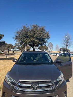 2019 Toyota Highlander Limited Platinum