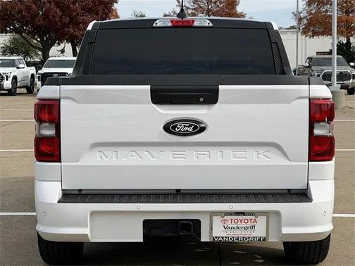 2025 Ford Maverick Lobo Standard