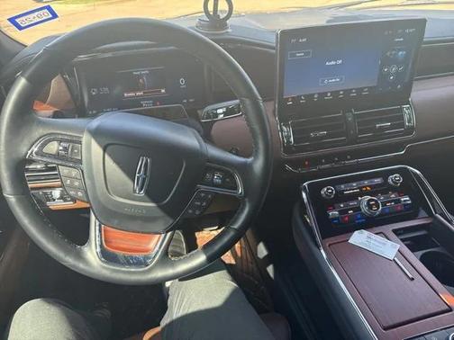 2022 Lincoln Navigator Reserve
