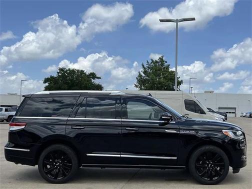 2022 Lincoln Navigator Reserve