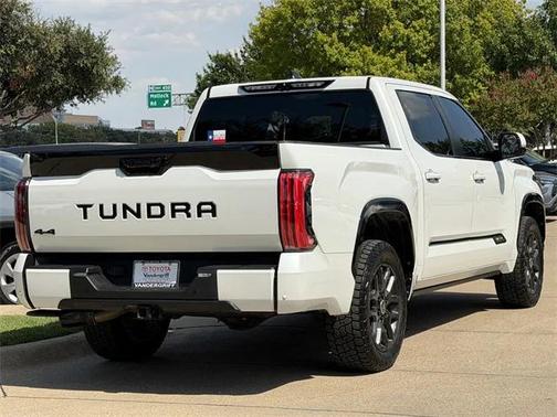 2024 Toyota Tundra Hybrid Platinum