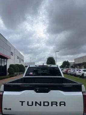 2024 Toyota Tundra Hybrid Platinum