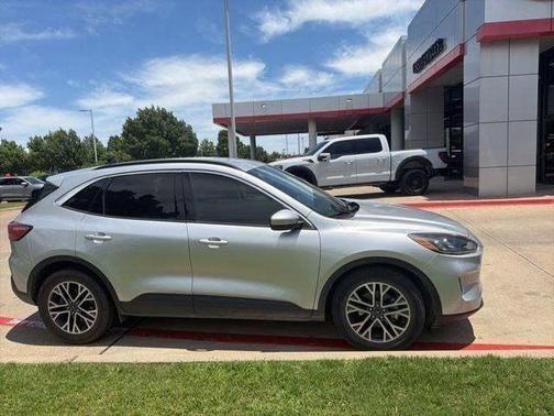 Ingot Silver Metallic 2020 Ford Escape SEL