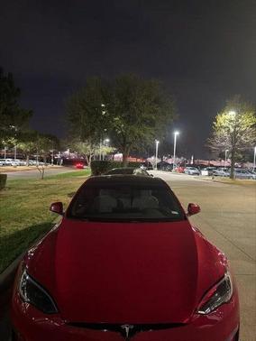 2022 Tesla Model S Base