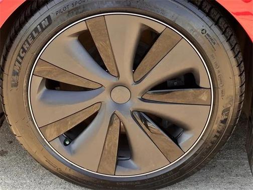 2022 Tesla Model S Base