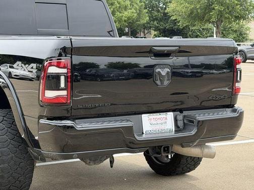 Diamond Black Crystal Pearlcoat 2020 RAM 2500 Limited Mega Cab 4x4 6'4' Box