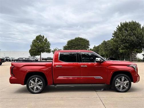 2023 Toyota Tundra Hybrid Capstone