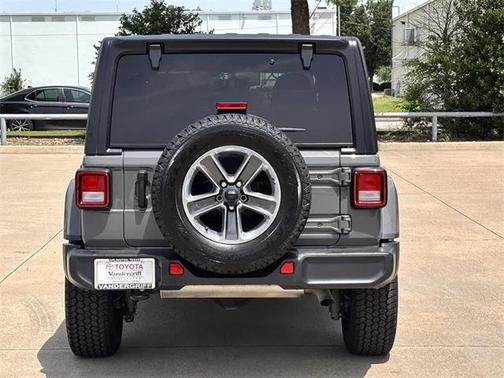 2022 Jeep Wrangler Unlimited Sahara