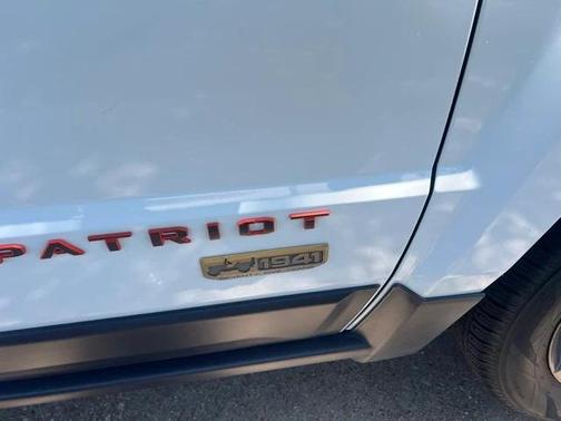 2016 Jeep Patriot 75th Anniversary