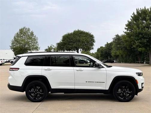 2022 Jeep Grand Cherokee L Altitude