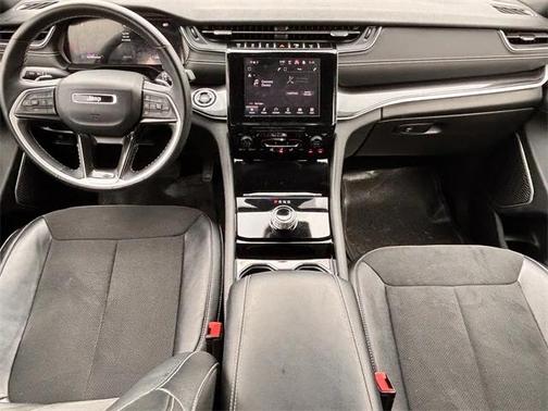 2022 Jeep Grand Cherokee L Altitude
